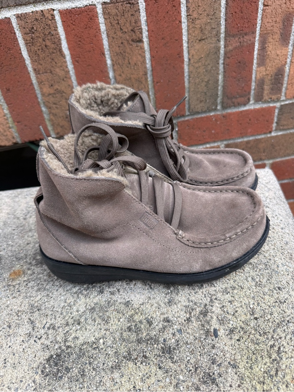 FitFlop Suede Faux Fur Lined Lace-Up Ankle Boots Size 6